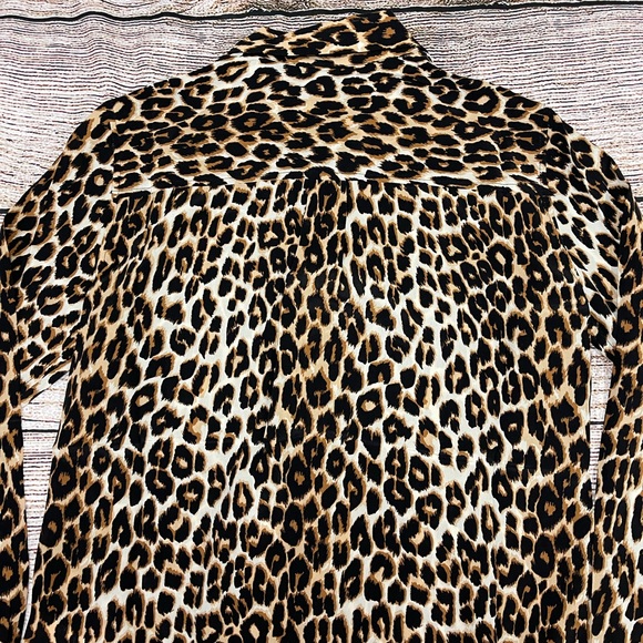 ⚡️SOLD⚡️Equipment Silk Shirt Top Femme Slim Signature Leopard Button Down Blouse - Picture 9 of 16